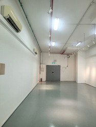 Oxley Bizhub (D14), Office #635582871